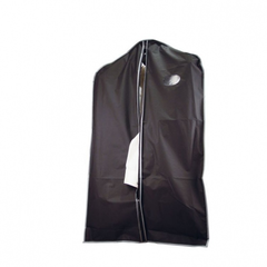 Obrázek k produktu Jednoduchý cestovní vak na šaty, černá