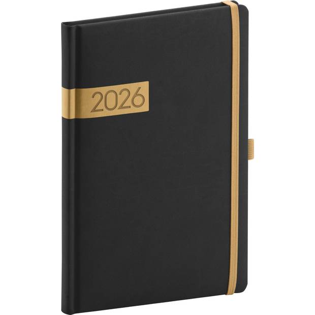 NOTIQUE Týždenný diár Twill 2026, čierno-zlatý, 15 x 21 cm NOTIQUE Týždenný diár Twill 2026, čierno-zlatý, 15 x 21 cm