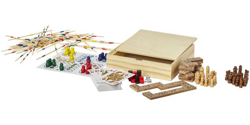 Sada hier v drevenom puzdre