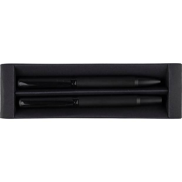 Sada pier Adel z kovu a ekomosadze, čierna Sada pier Adel z kovu a ekomosadze, čierna