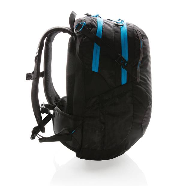 Stredný 26 l turistický ripstop batoh Explorer, čierna Stredný 26 l turistický ripstop batoh Explorer, čierna