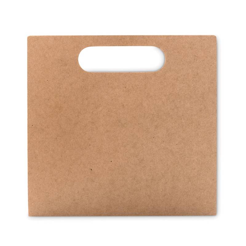 Dětské omalovánky, 30 listů včetně šesti pastelek s gumou a ořezávátkem. Dětské omalovánky, 30 listů včetně šesti pastelek s gumou a ořezávátkem.