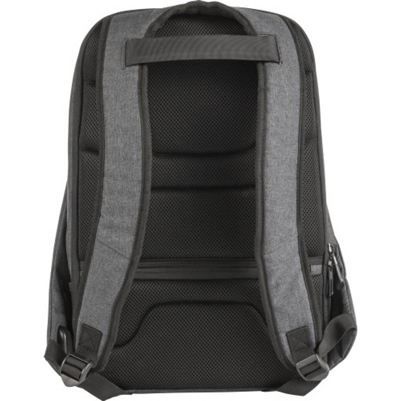 Polyesterový batoh na notebook, čierna