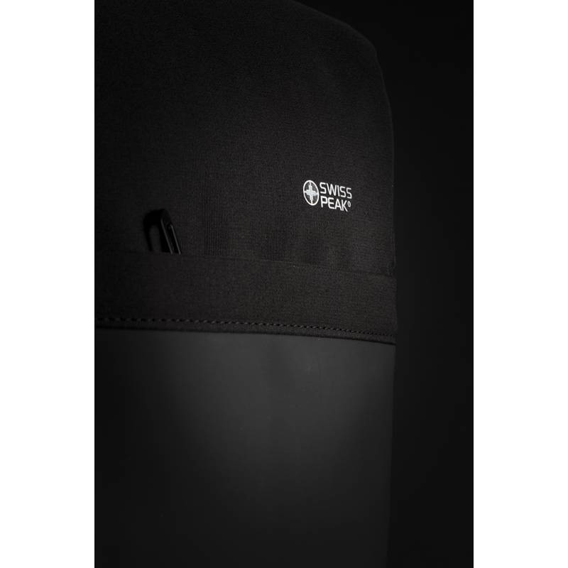 Swiss Peak nedobytný RFID a USB batoh, čierna Swiss Peak nedobytný RFID a USB batoh, čierna