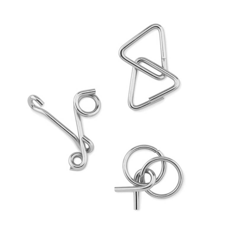 Sada troch kovových hlavolamov v bavlnenom púzdre Sada troch kovových hlavolamov v bavlnenom púzdre