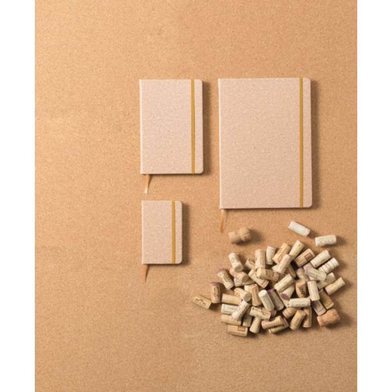 TAVAR A5 zápisník, dekorácia korku, hnedý TAVAR A5 zápisník, dekorácia korku, hnedý