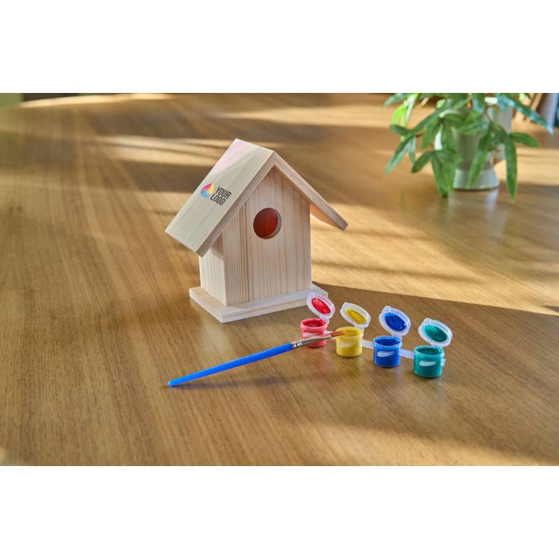 Dřevěná ptačí budka na dotvoření Dřevěná ptačí budka na dotvoření