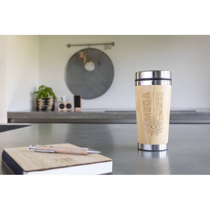 Cestovný hrnček z bambusu s termoizoláciou. Objem 400ml. Hnedá. Cestovný hrnček z bambusu s termoizoláciou. Objem 400ml. Hnedá.