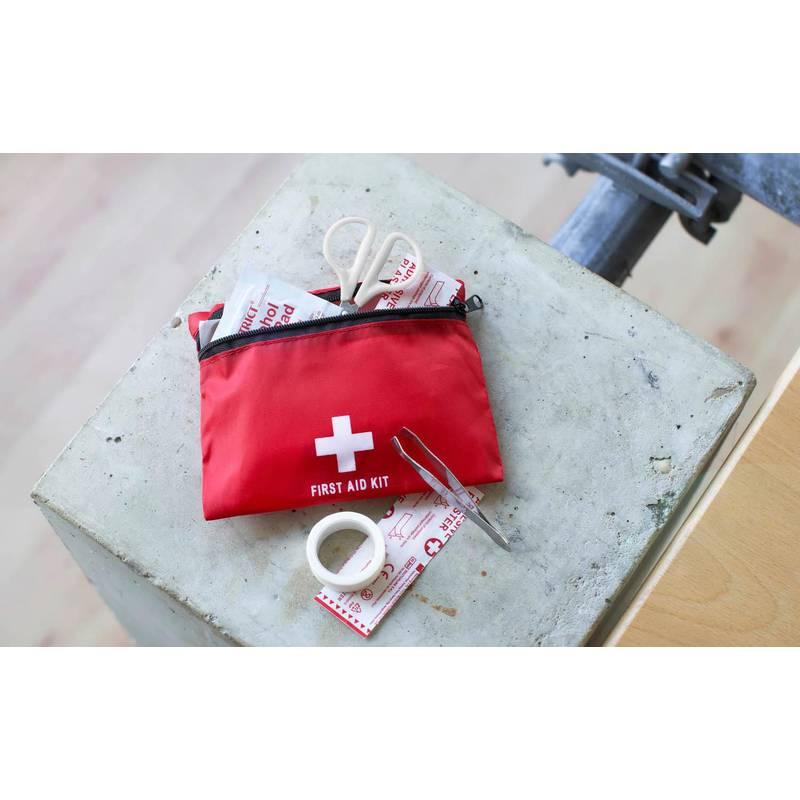 Súprava prvej pomoci, červená Súprava prvej pomoci, červená