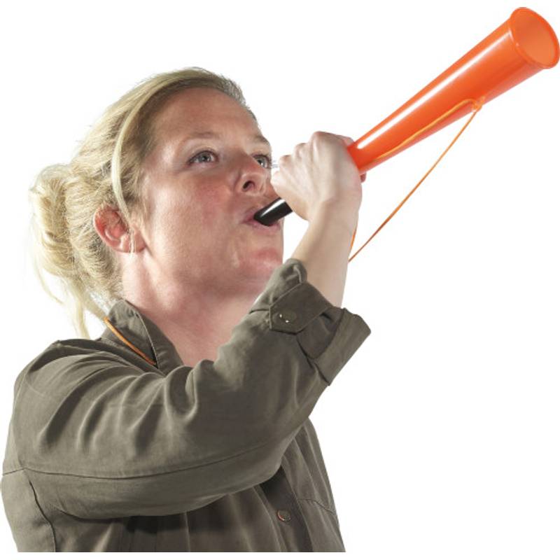 Plastová fandiaca trúbka so šnúrkou, biela Plastová fandiaca trúbka so šnúrkou, biela