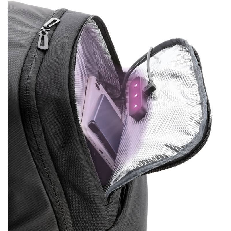 Batoh na notebook s UV-C sterilizačným vreckom Swiss Peak, čierna Batoh na notebook s UV-C sterilizačným vreckom Swiss Peak, čierna