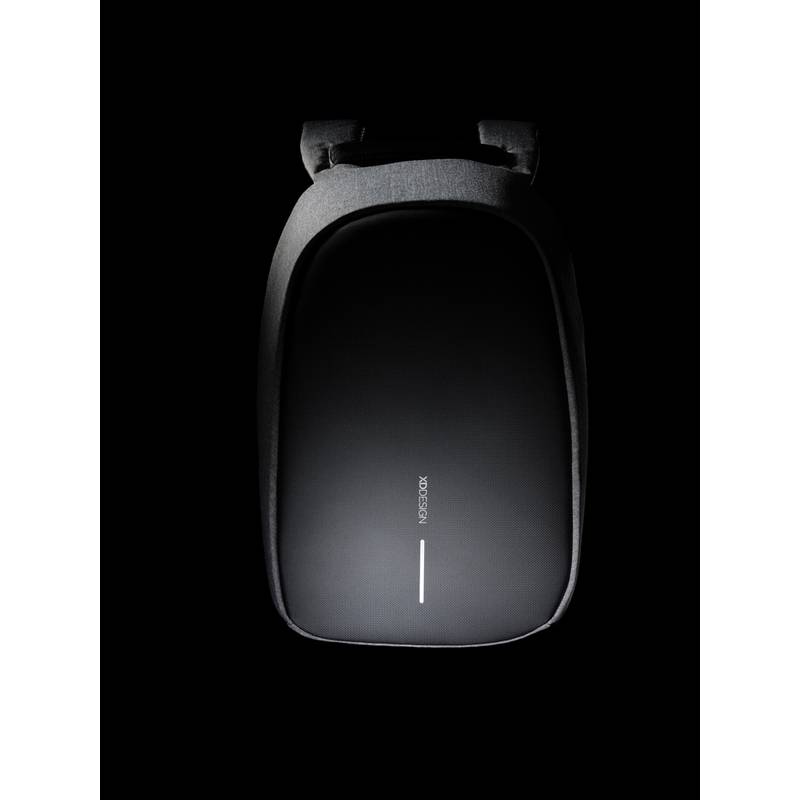 Nedobytný batoh Bobby Hero Regular, černá Nedobytný batoh Bobby Hero Regular, černá