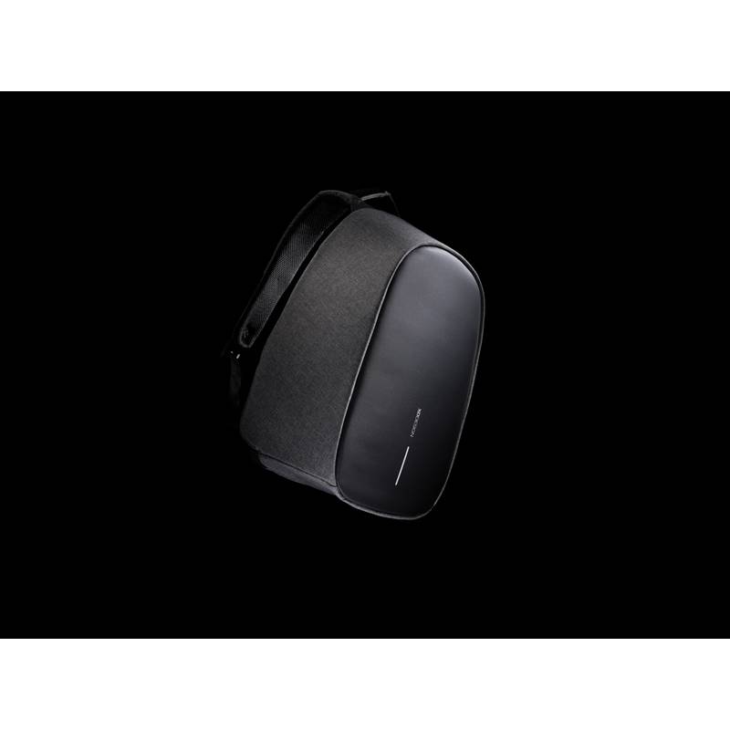 Nedobytný batoh Bobby Hero Regular, černá Nedobytný batoh Bobby Hero Regular, černá