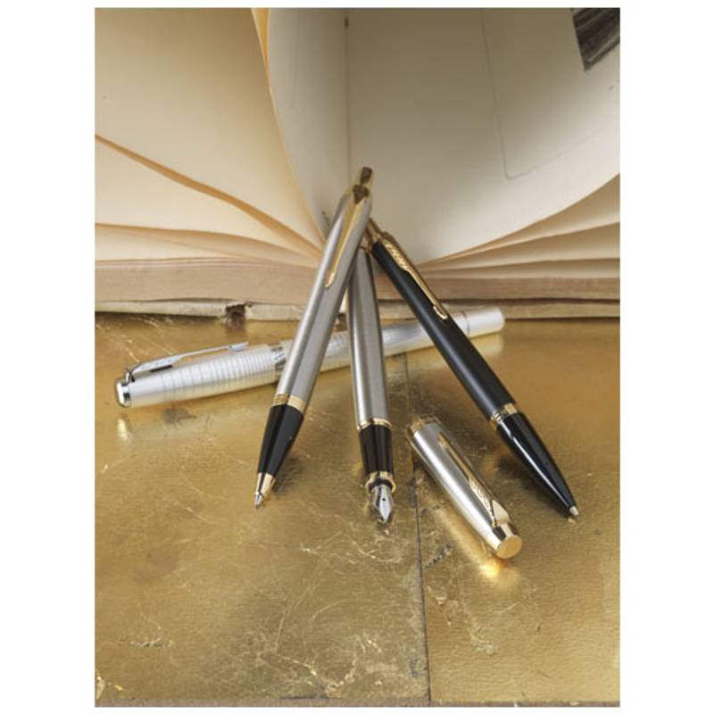 IM guľôčkové pero, espresso hnedá / čierna IM guľôčkové pero, espresso hnedá / čierna