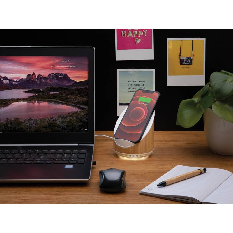 Bambusový reproduktor Ovate 5W s bezdrôtovou nabíjačkou 15W Bambusový reproduktor Ovate 5W s bezdrôtovou nabíjačkou 15W