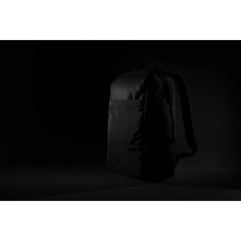 Každodenný batoh Swiss Peak z RPET AWARE™ Každodenný batoh Swiss Peak z RPET AWARE™