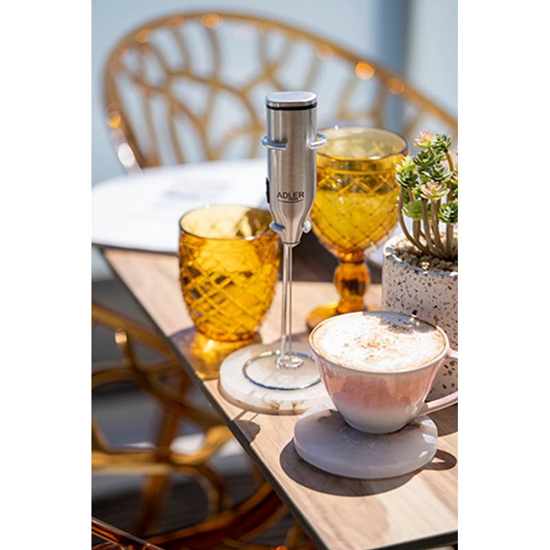 Napěňovač mléka se stojanem AD4500 Napěňovač mléka se stojanem AD4500