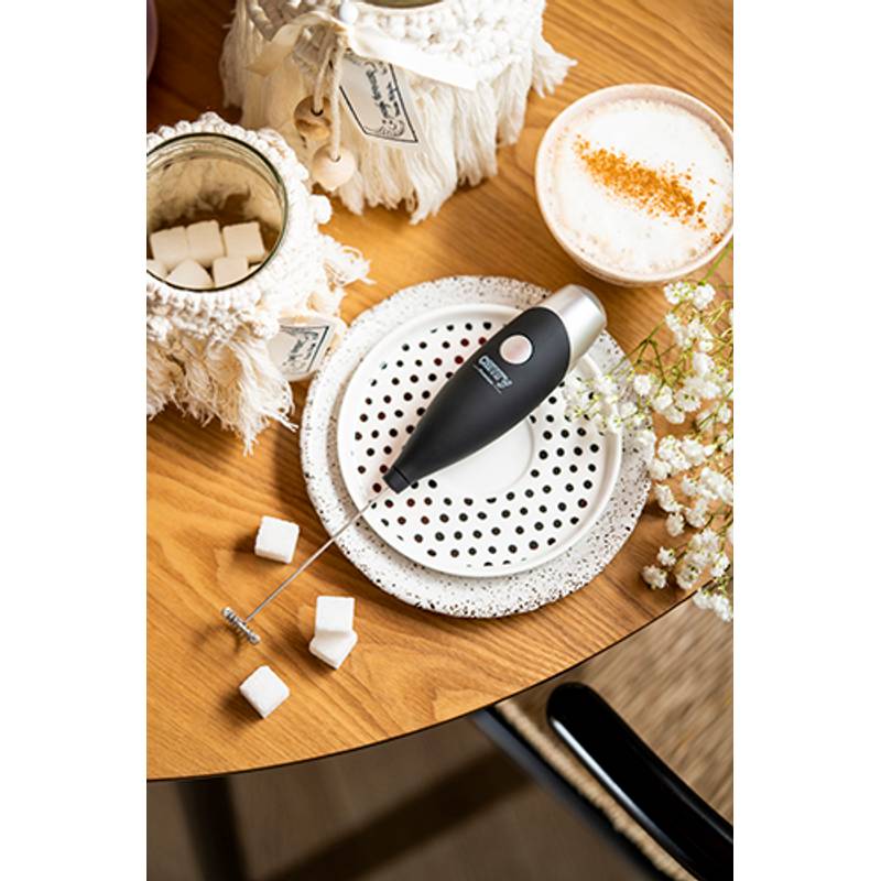 Napěňovač mléka s nástavcem na šlehání Napěňovač mléka s nástavcem na šlehání