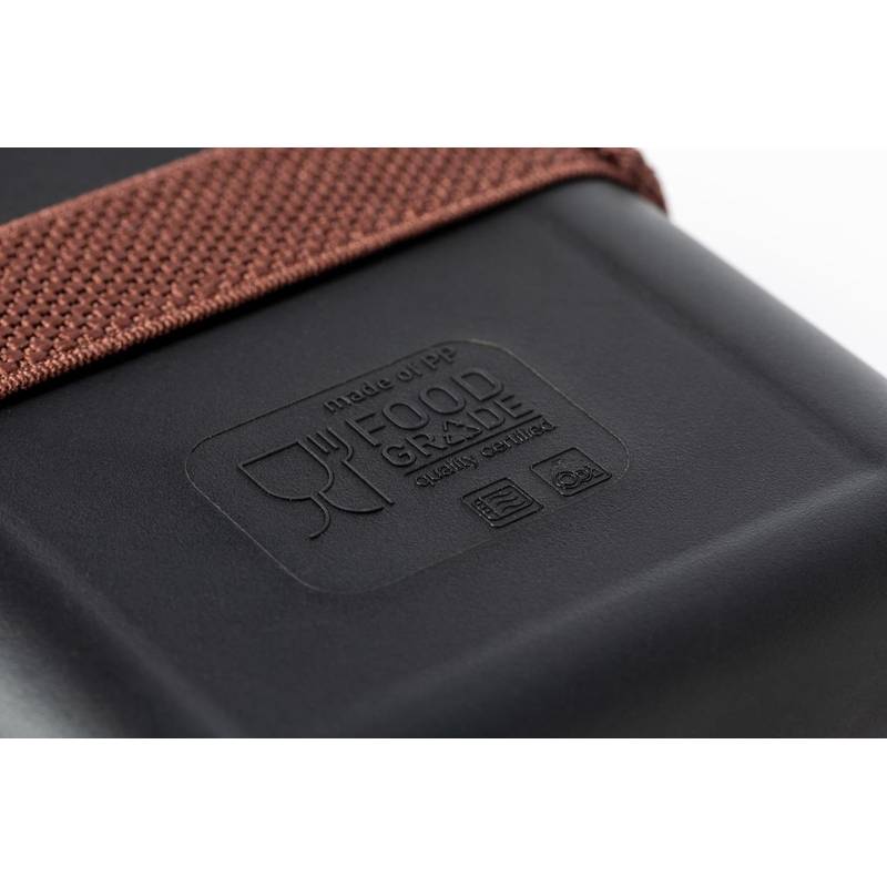 Thadan obědář, černá Thadan obědář, černá