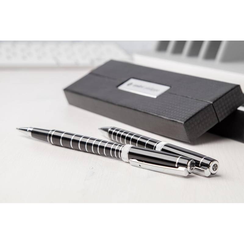 Sismique sada pier, čierna Sismique sada pier, čierna