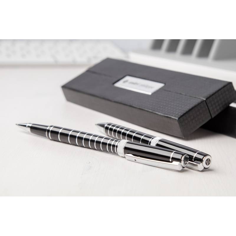 Sismique sada pier, čierna Sismique sada pier, čierna