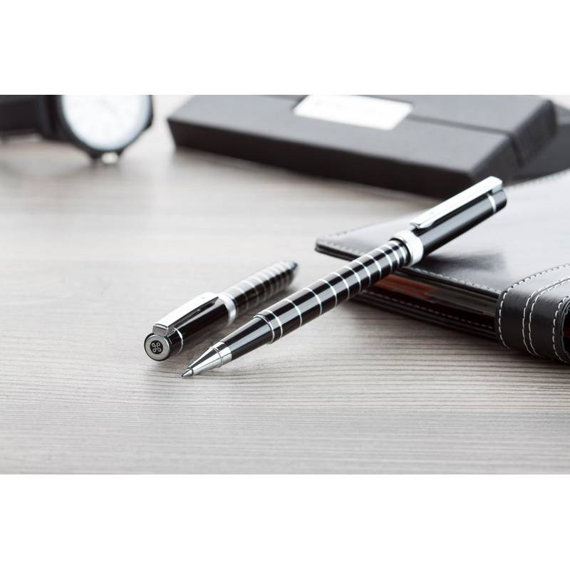 Sismique sada pier, čierna Sismique sada pier, čierna