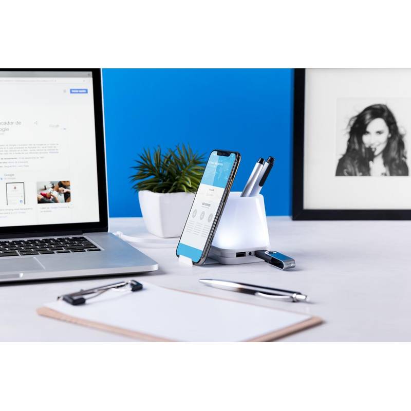 Belind stojan na perá s USB hubom, biela Belind stojan na perá s USB hubom, biela