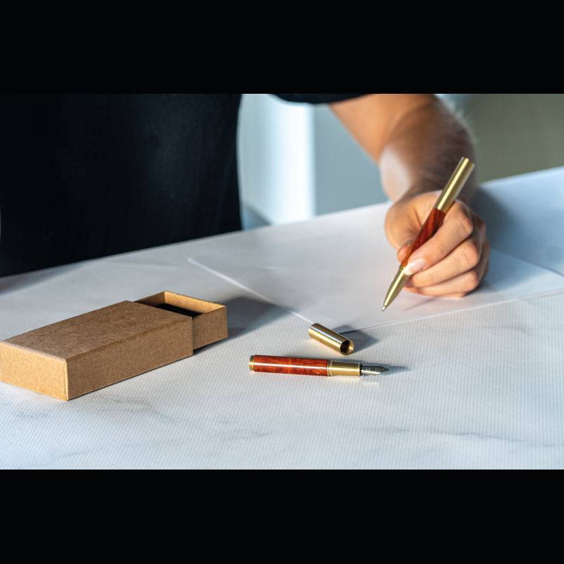 Psací sada (mosaz a dřevo), hnědá Psací sada (mosaz a dřevo), hnědá