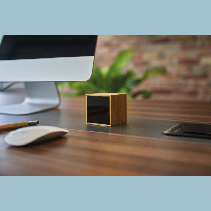 Stolní hodiny s černým displejem, hnědá béžová Stolní hodiny s černým displejem, hnědá béžová