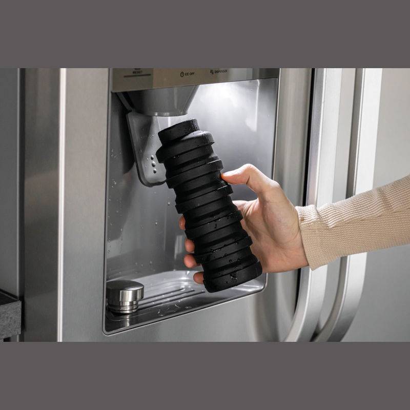 Rozťahovacia silikónová fľaša, 500ml, čierna Rozťahovacia silikónová fľaša, 500ml, čierna