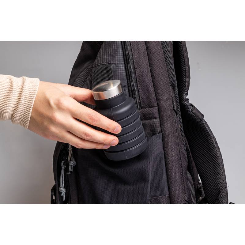 Rozťahovacia silikónová fľaša, 500ml, čierna Rozťahovacia silikónová fľaša, 500ml, čierna