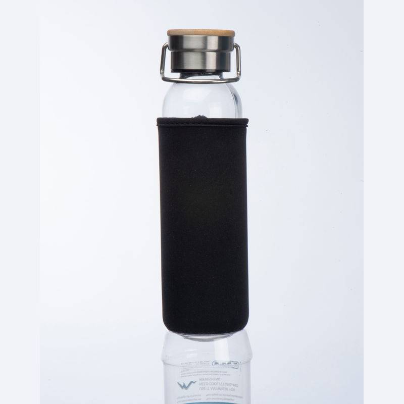 Skleněná láhev s neoprenovým krytem, ??600 ml, černá Skleněná láhev s neoprenovým krytem, ??600 ml, černá