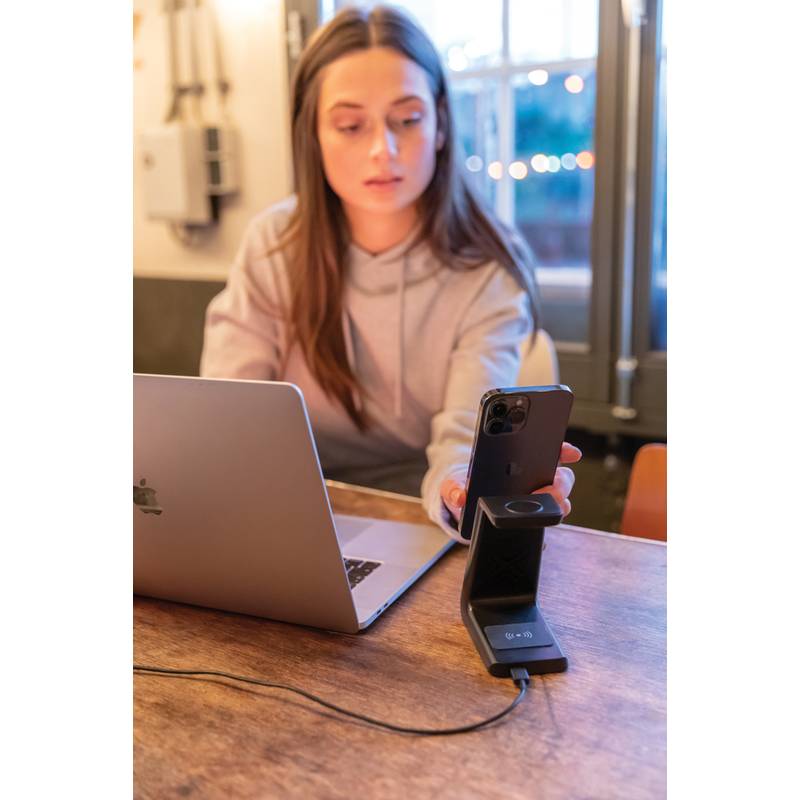 Bezdrôtová nabíjačka Urban Vitamin Fairfield 3v1 z RCS RABS, čierna Bezdrôtová nabíjačka Urban Vitamin Fairfield 3v1 z RCS RABS, čierna