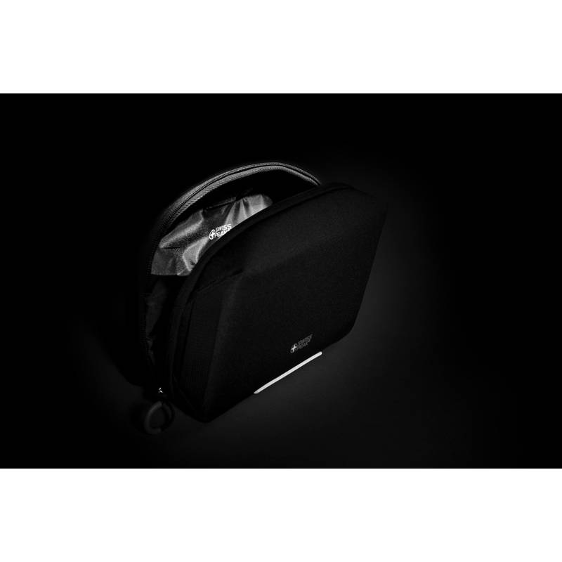 Víceúčelová taška Swiss Peak z RPET AWARE™, černá Víceúčelová taška Swiss Peak z RPET AWARE™, černá