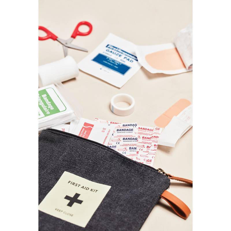 Lékárnička VINGA Asado, černá Lékárnička VINGA Asado, černá