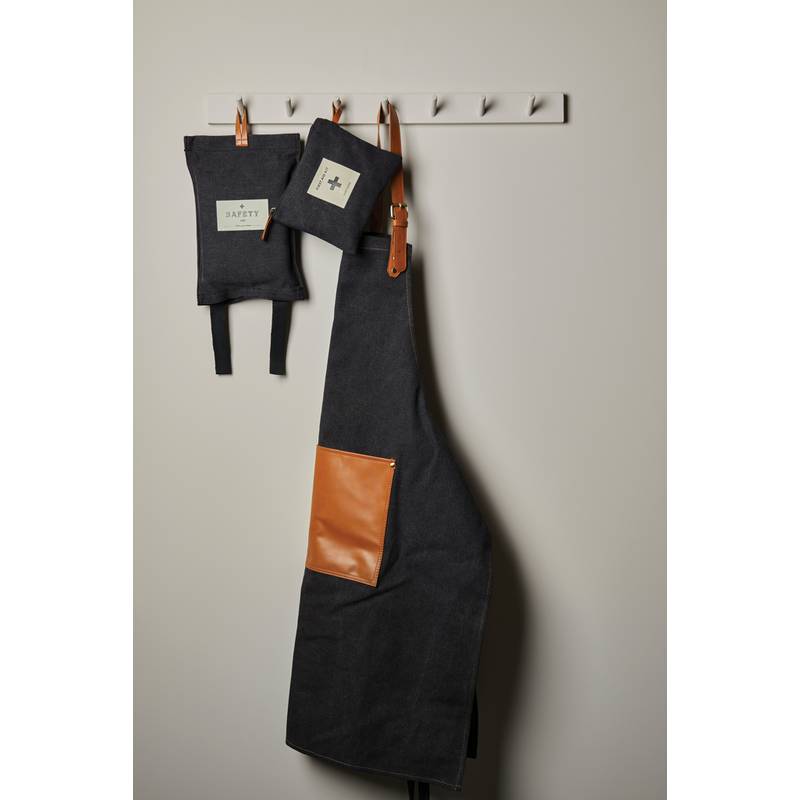 Lékárnička VINGA Asado, černá Lékárnička VINGA Asado, černá