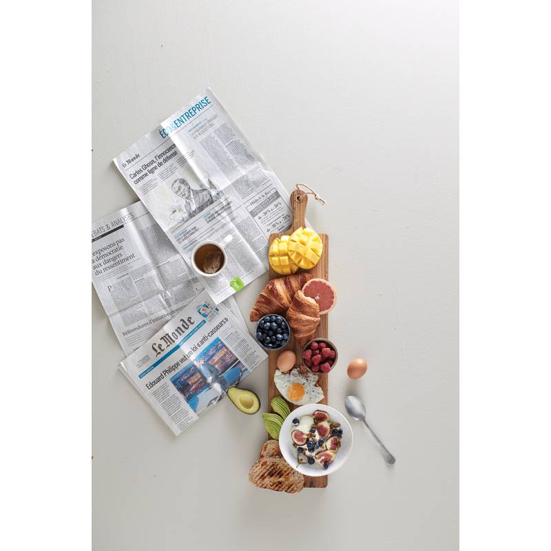 Dlouhá servírovací deska VINGA Buscot, hnědá Dlouhá servírovací deska VINGA Buscot, hnědá