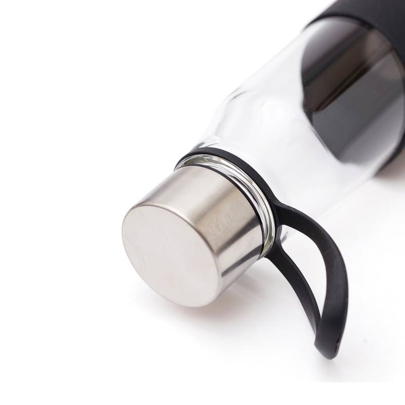 Štíhla sklenená fľaša na vodu VINGA, čierna Štíhla sklenená fľaša na vodu VINGA, čierna