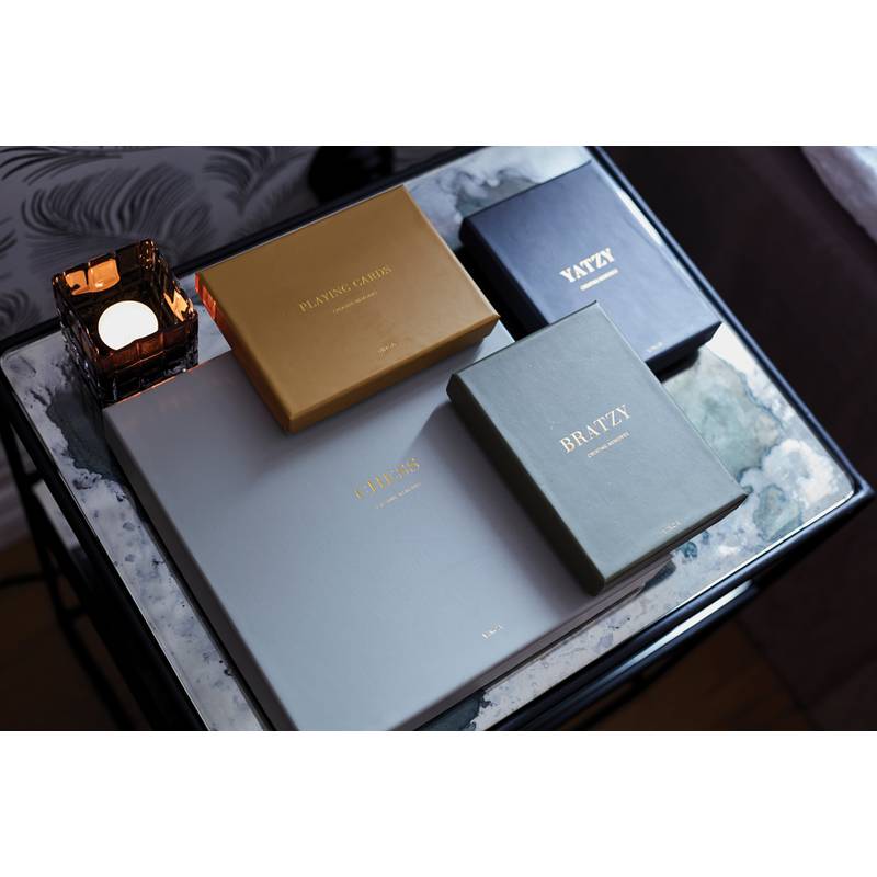 Hra na konferenční stolek VINGA Bratzy, zelená Hra na konferenční stolek VINGA Bratzy, zelená