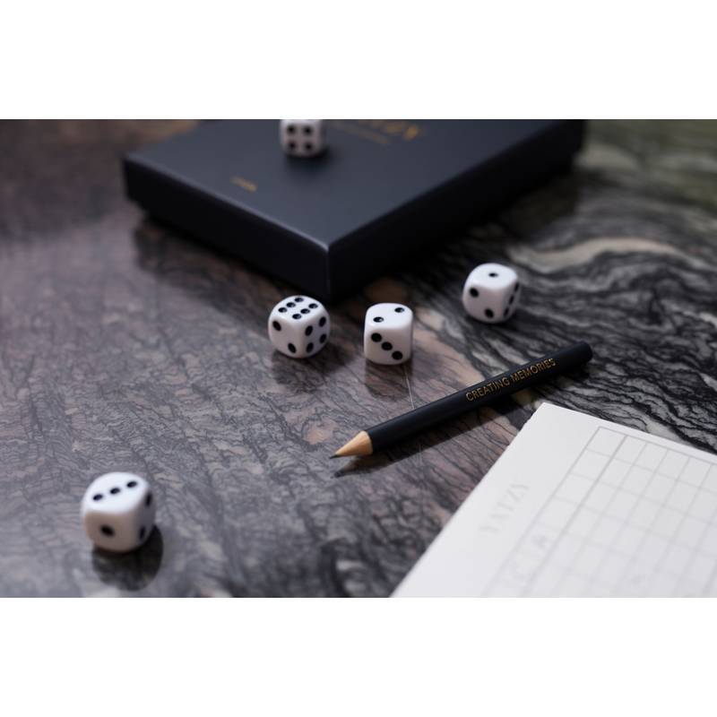 Stolní hra VINGA Yatzy, modrá námořnická Stolní hra VINGA Yatzy, modrá námořnická