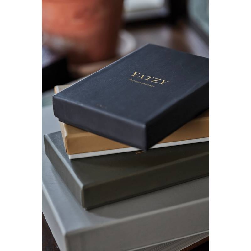 Stolní hra VINGA Yatzy, modrá námořnická Stolní hra VINGA Yatzy, modrá námořnická