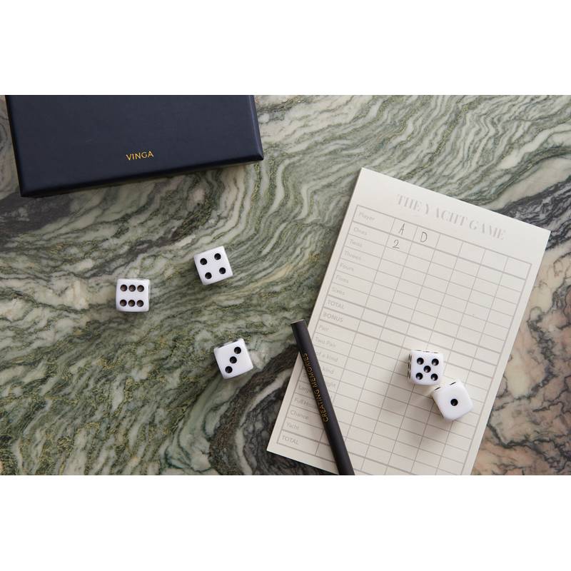 Stolní hra VINGA Yatzy, modrá námořnická Stolní hra VINGA Yatzy, modrá námořnická