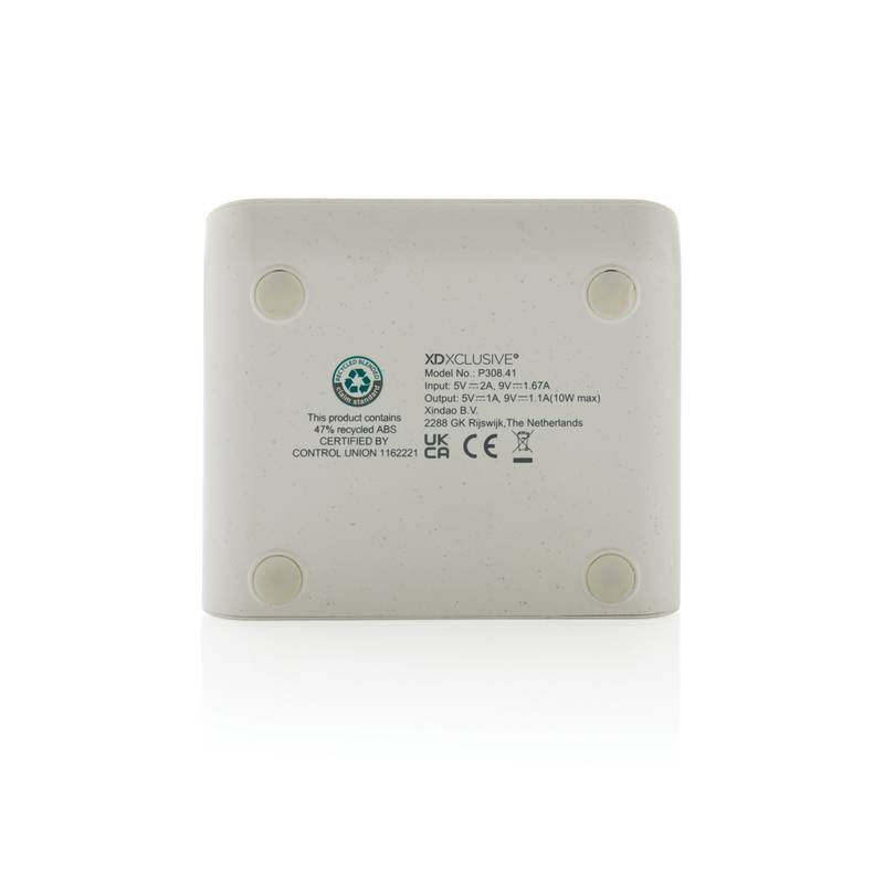 Bezdrôtový stojanček Ontario 10W z FSC® bambusu a RCS rABS, biela Bezdrôtový stojanček Ontario 10W z FSC® bambusu a RCS rABS, biela