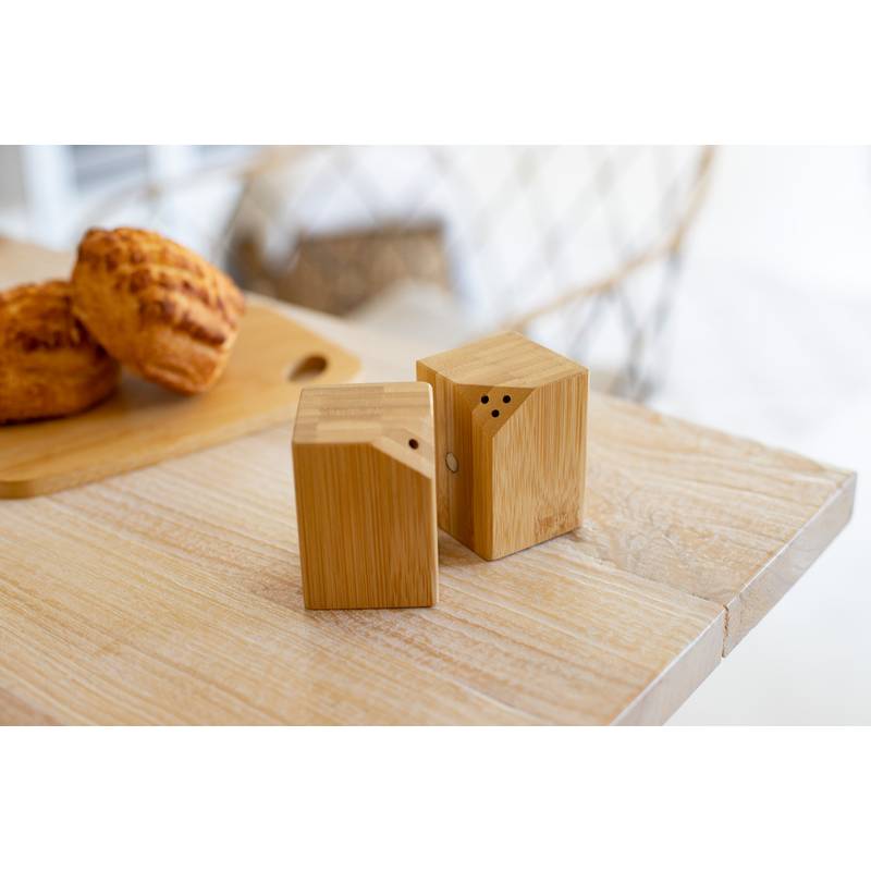 Kerala pepřenka a solnička, hnědá přírodní Kerala pepřenka a solnička, hnědá přírodní