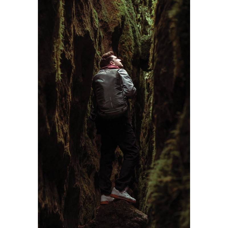 Bobby batoh Explore, černá Bobby batoh Explore, černá