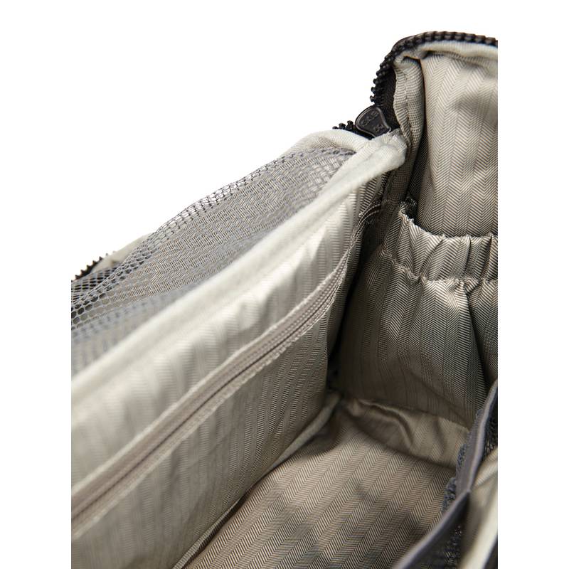 Cestovná toaletná taška VINGA Baltimore, čierna Cestovná toaletná taška VINGA Baltimore, čierna