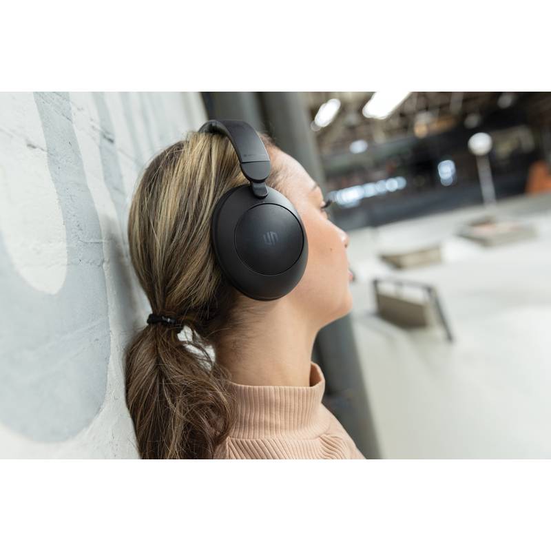 ANC sluchátka Urban Vitamin Cupertino z RCS rec. plastu, černá ANC sluchátka Urban Vitamin Cupertino z RCS rec. plastu, černá