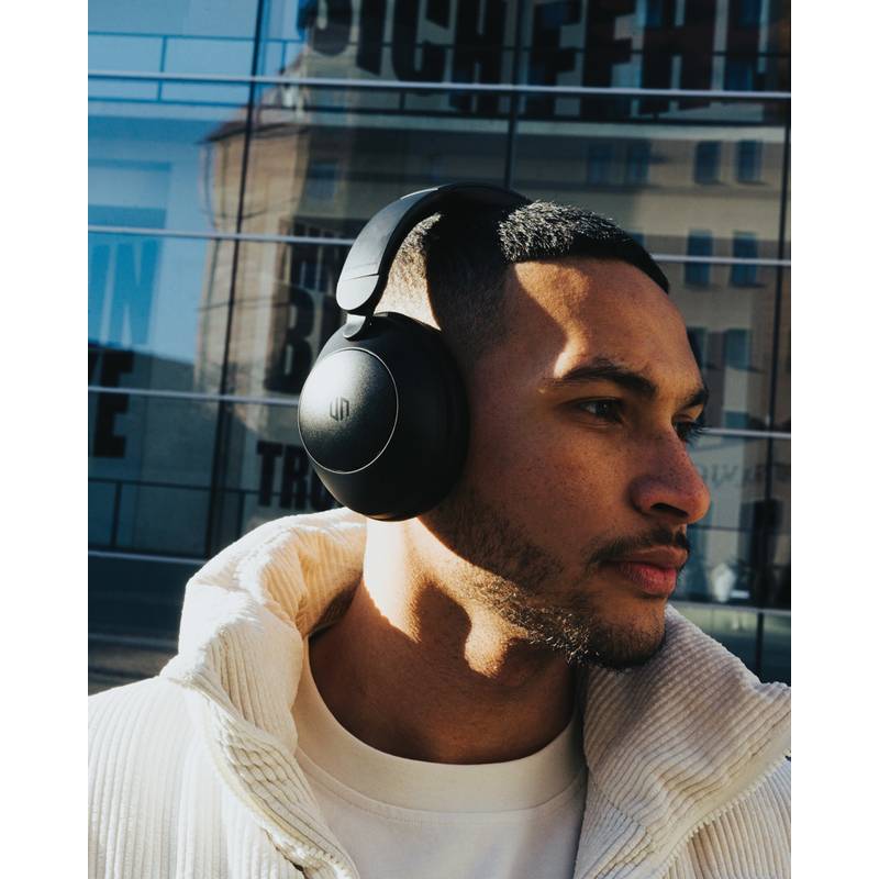 ANC sluchátka Urban Vitamin Cupertino z RCS rec. plastu, černá ANC sluchátka Urban Vitamin Cupertino z RCS rec. plastu, černá