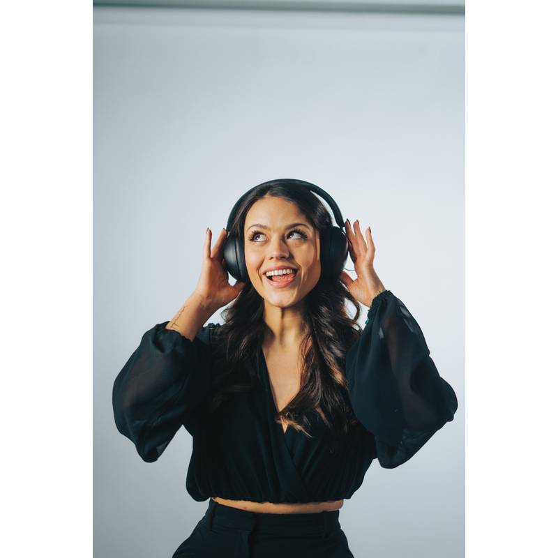 ANC sluchátka Urban Vitamin Cupertino z RCS rec. plastu, černá ANC sluchátka Urban Vitamin Cupertino z RCS rec. plastu, černá