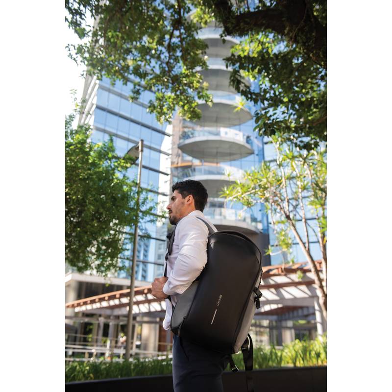 Batoh Bizz, sivá antracitová - čierna Batoh Bizz, sivá antracitová - čierna